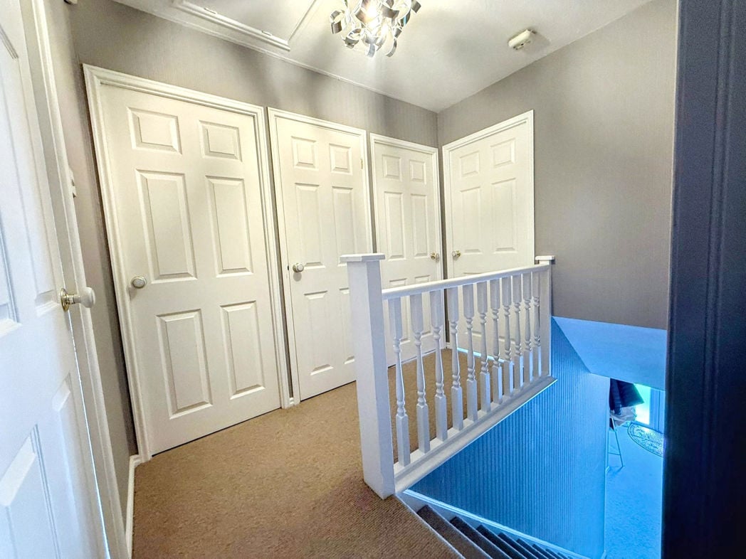 Property image 11 of 23