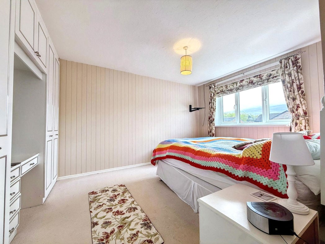 Property image 16 of 23