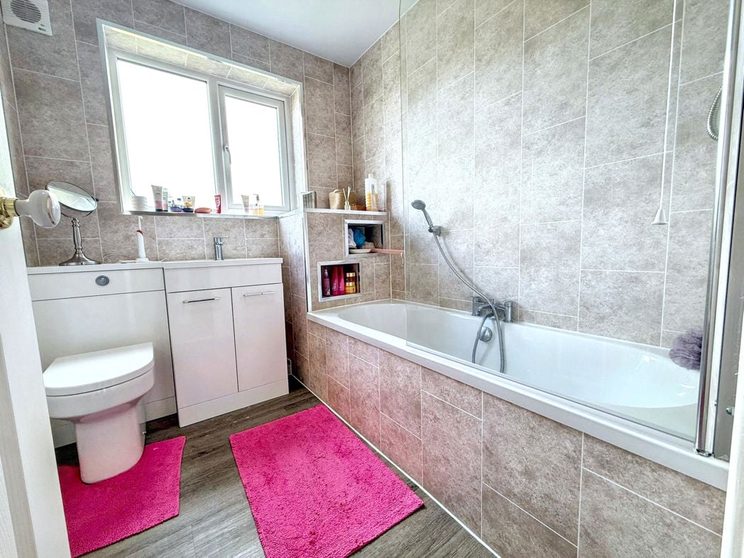 Property image 21 of 23