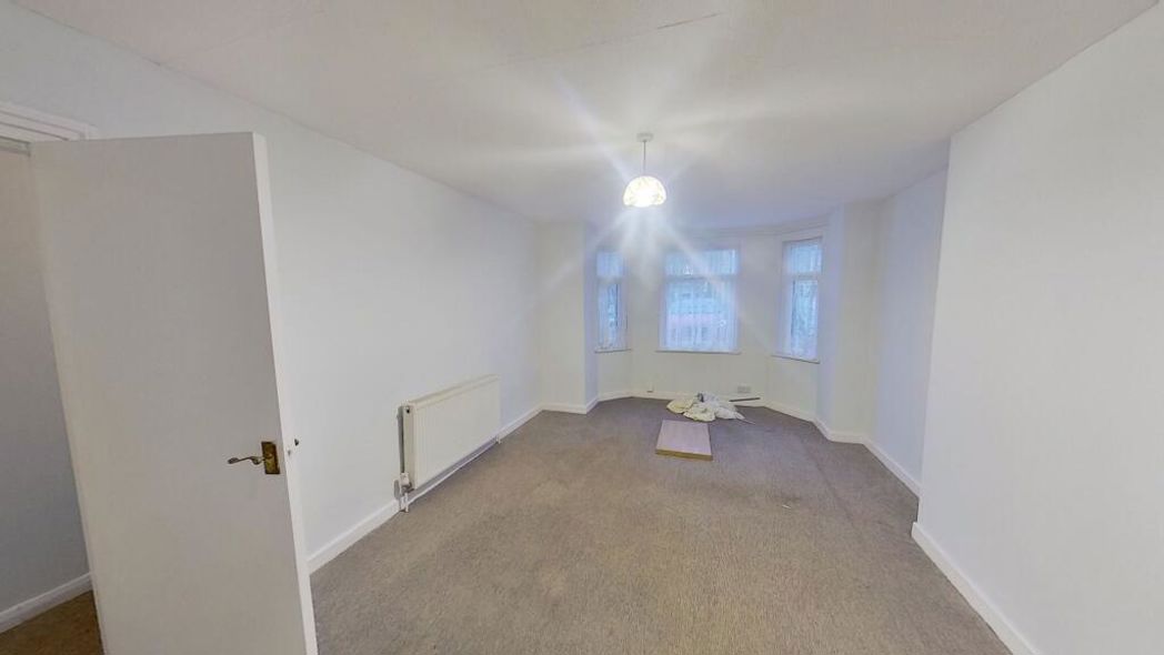 Property image 8 of 14