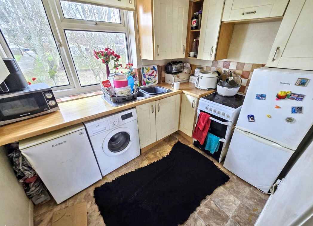Property image 3 of 9