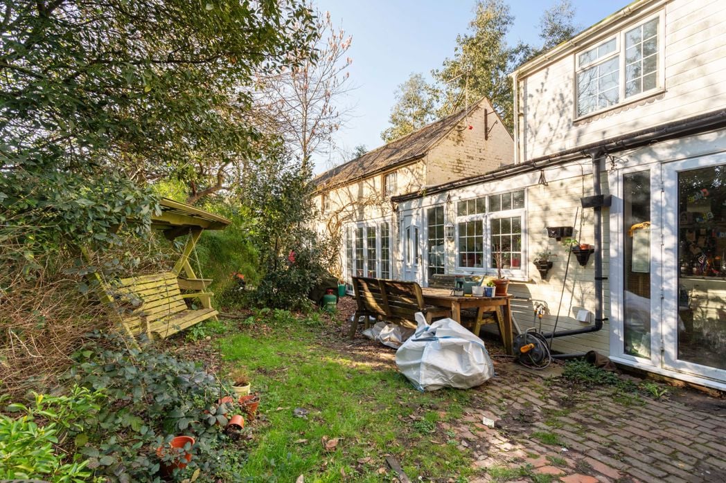 Property image 9 of 28