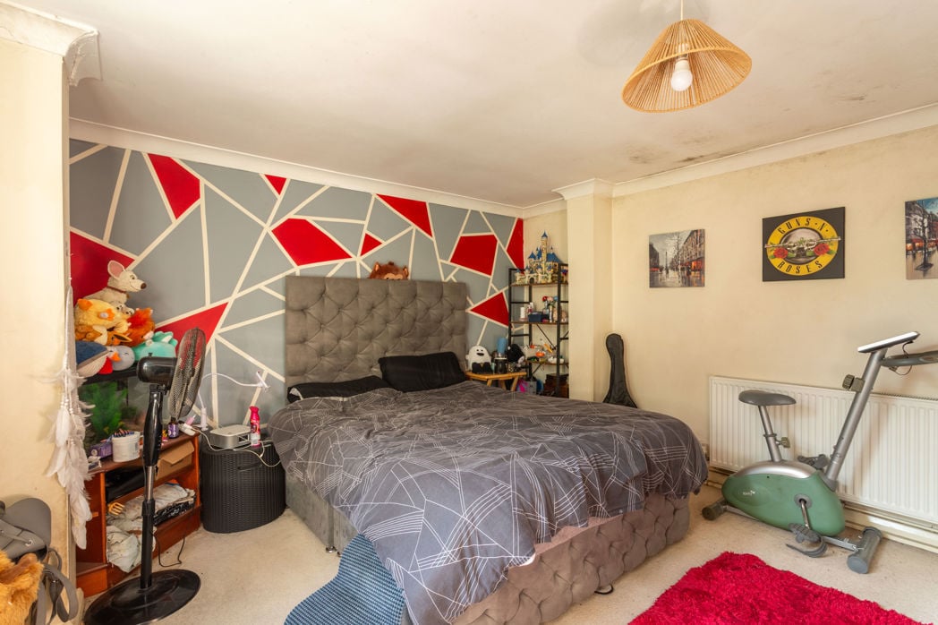 Property image 13 of 28