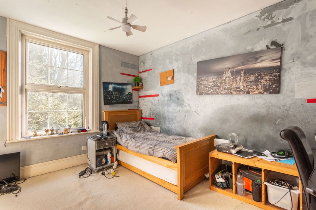 Property image 18 of 28