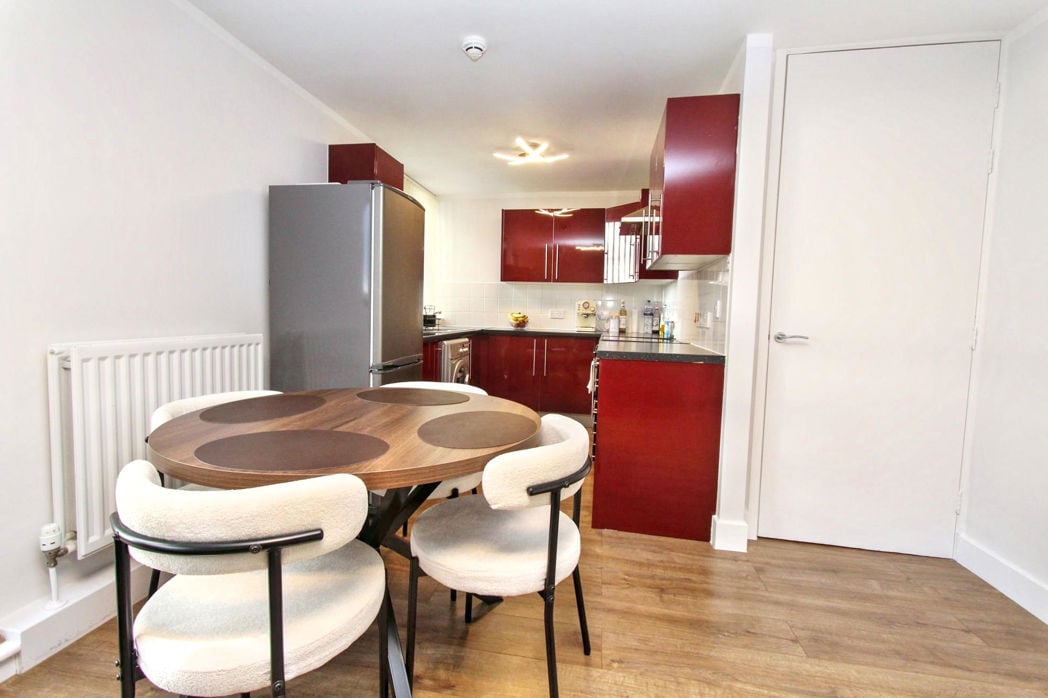 Property image 2 of 13