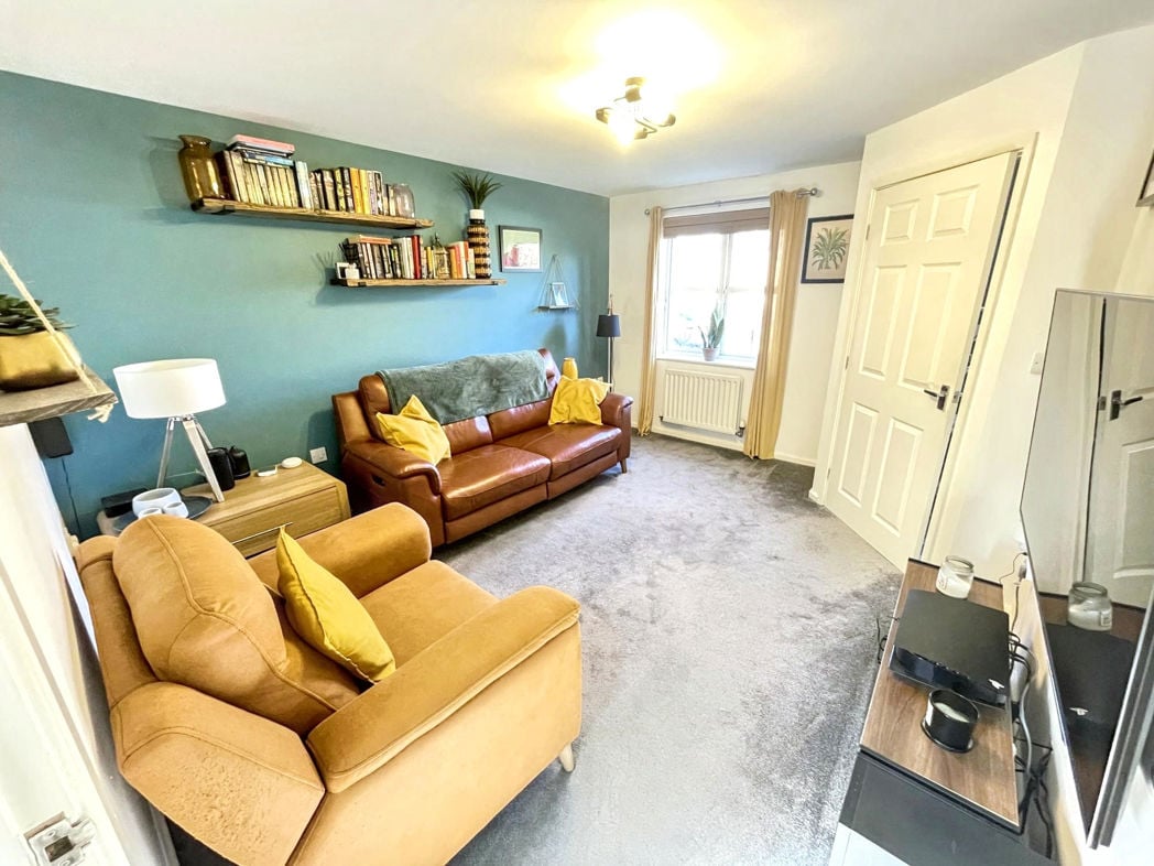 Property image 3 of 12