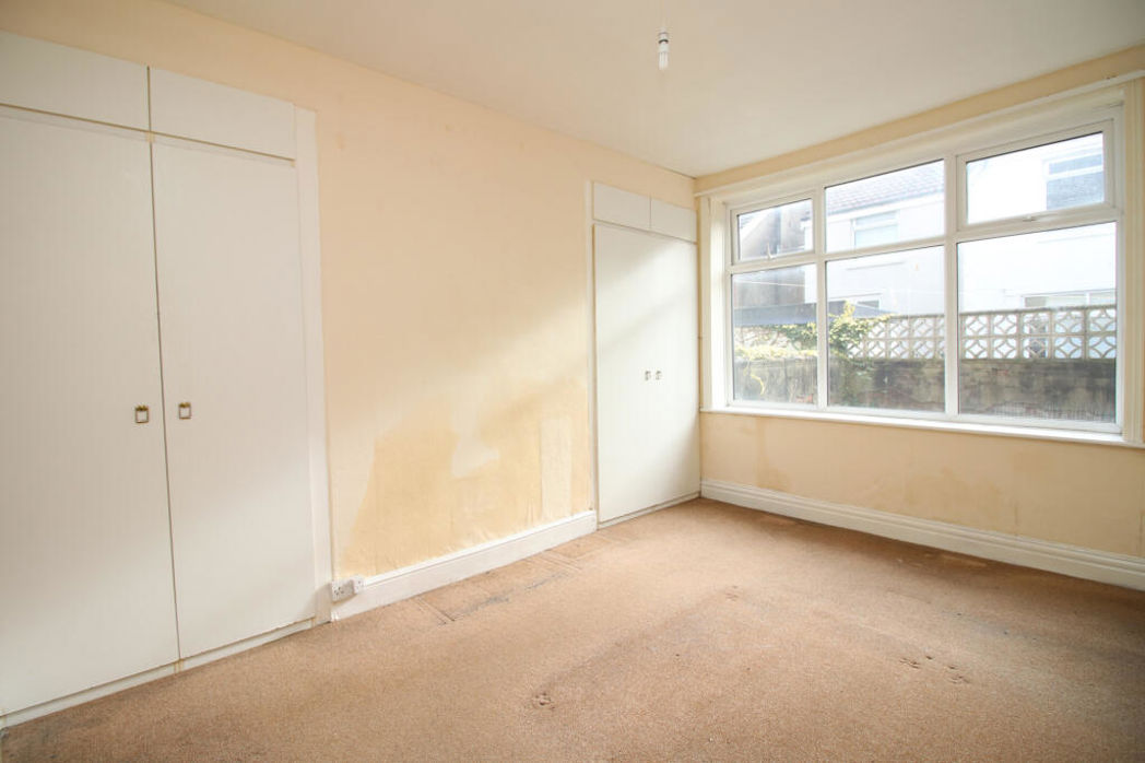 Property image 5 of 17