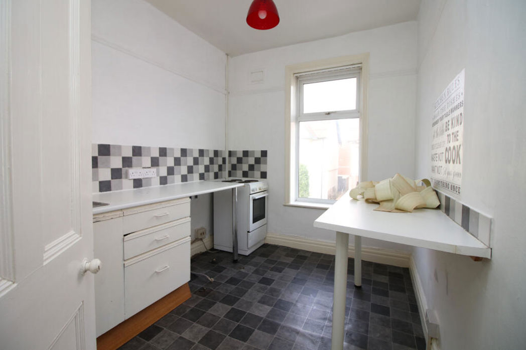 Property image 12 of 17