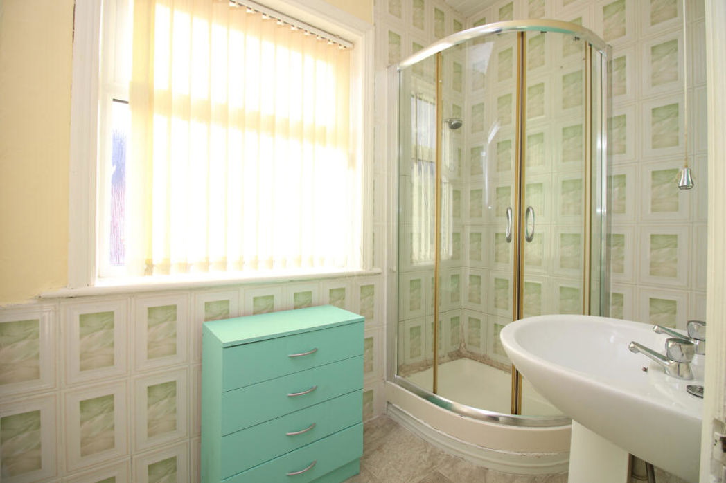 Property image 13 of 17