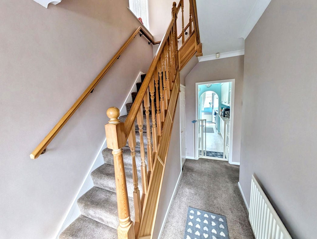 Property image 2 of 10