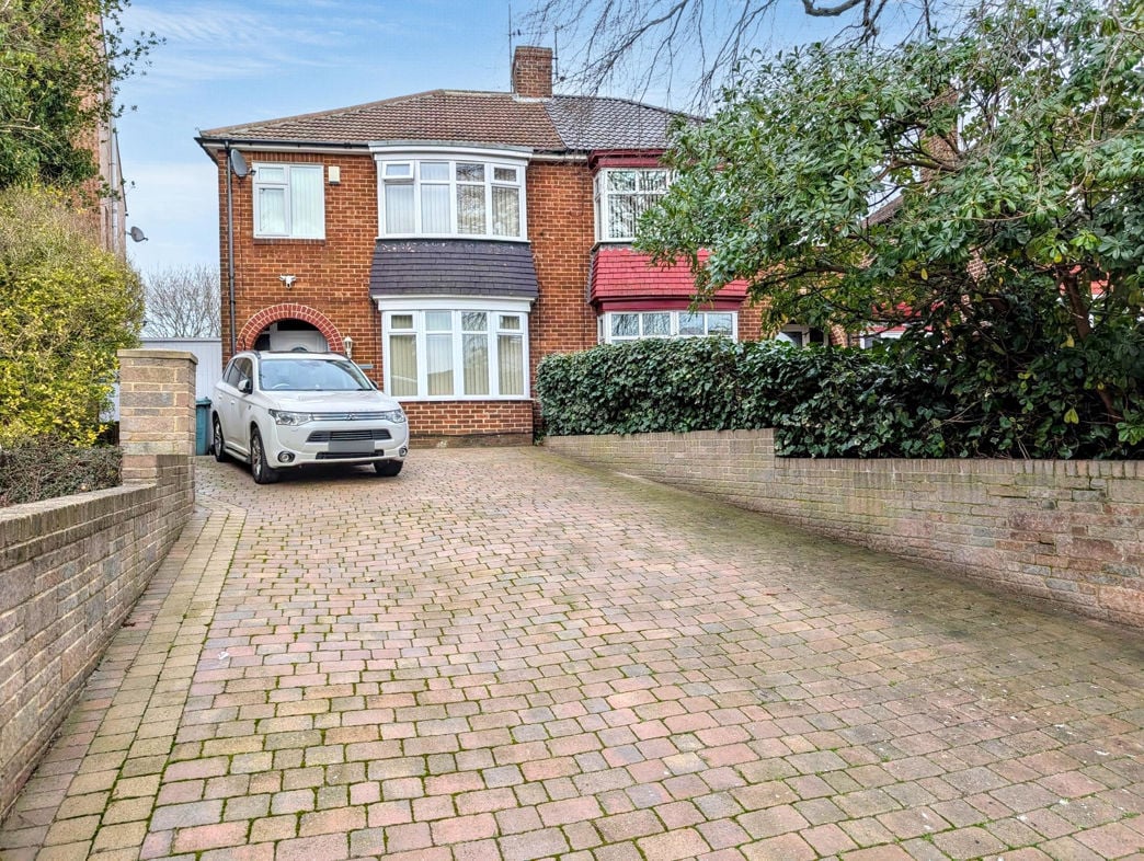 Property image 1 of 10