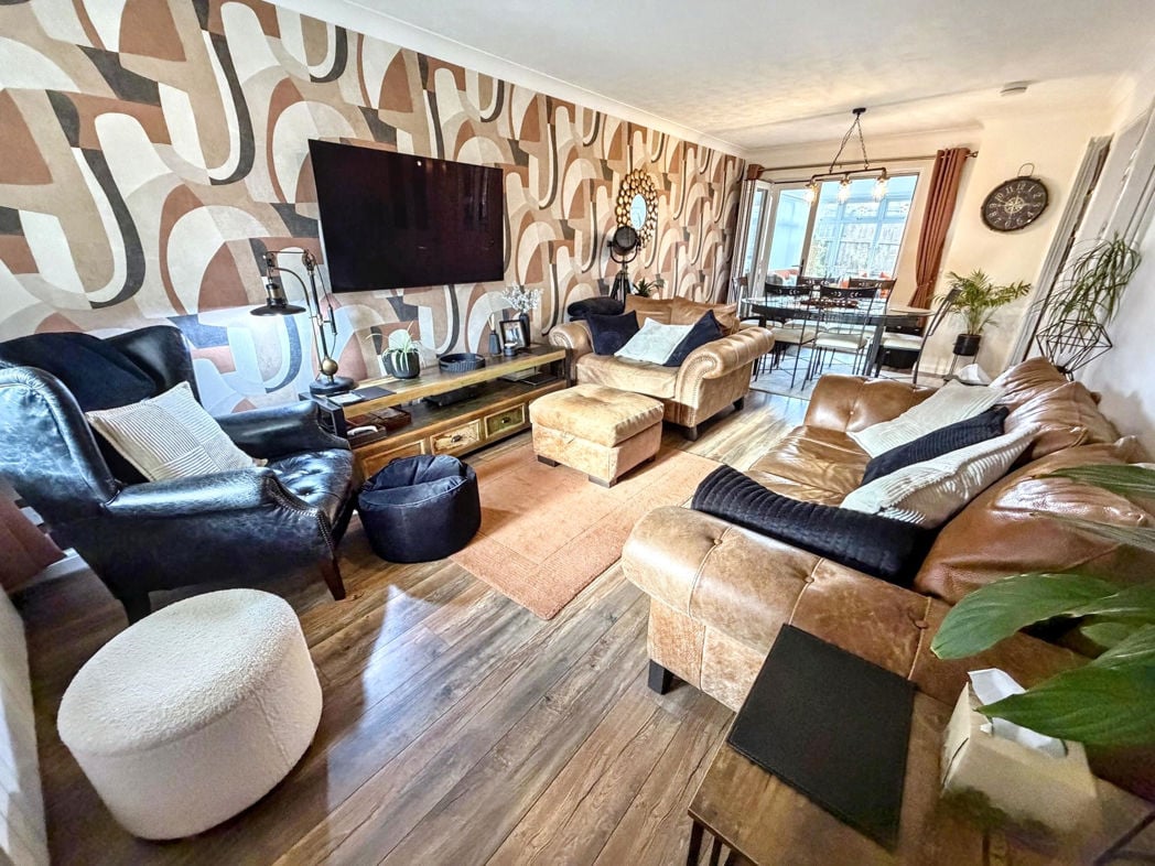 Property image 6 of 26