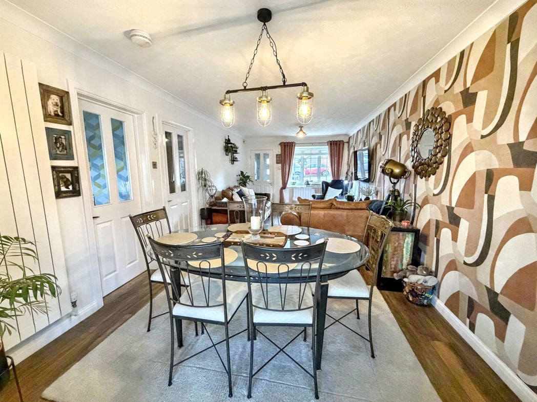 Property image 10 of 26