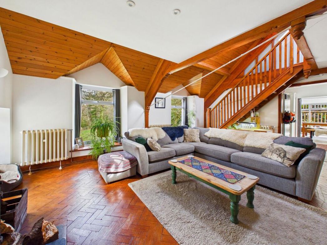 Property image 2 of 60