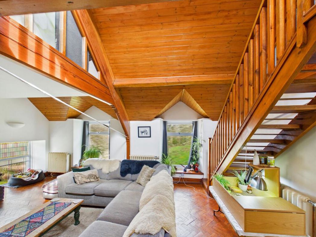 Property image 11 of 60
