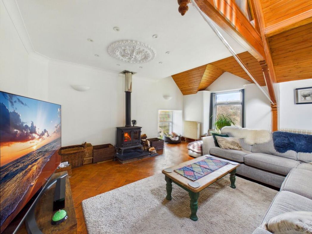 Property image 14 of 60