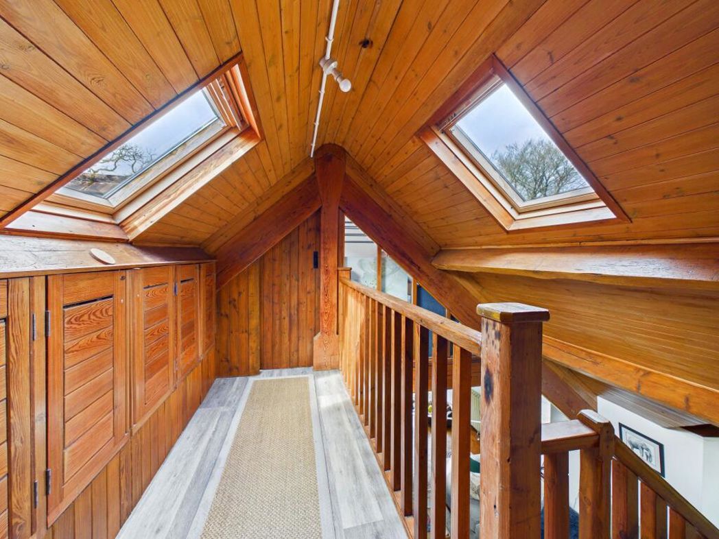 Property image 16 of 60