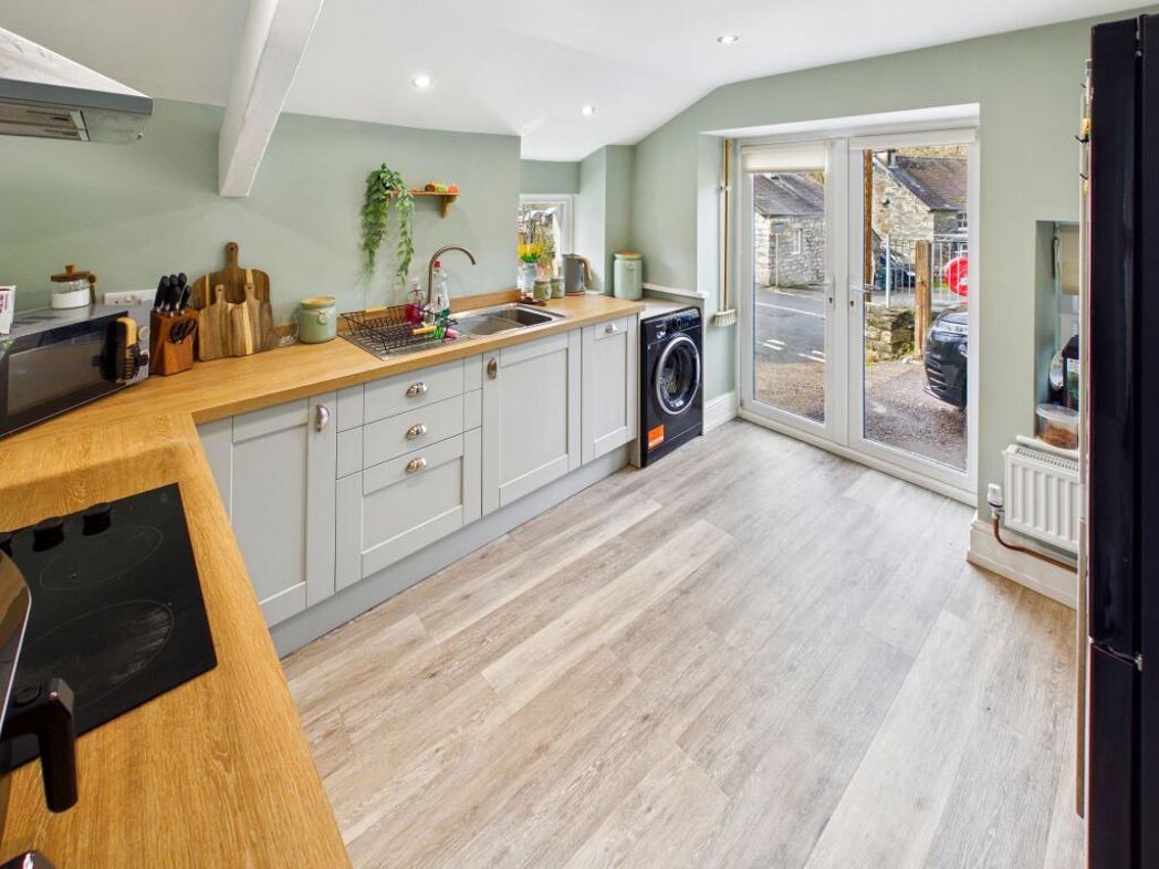 Property image 31 of 60