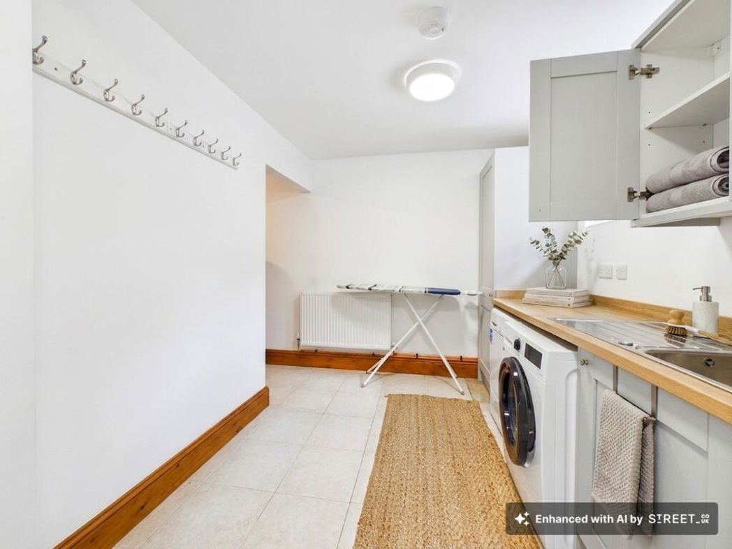 Property image 34 of 60