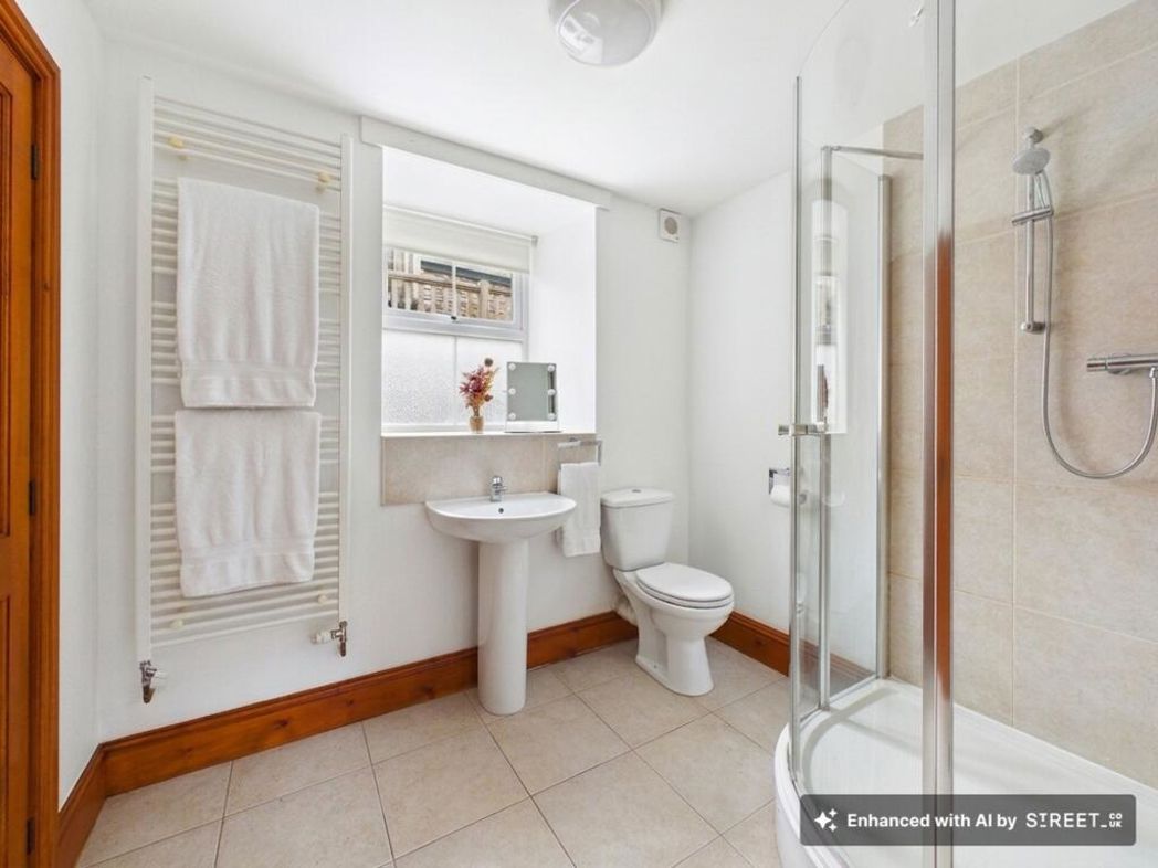 Property image 36 of 60