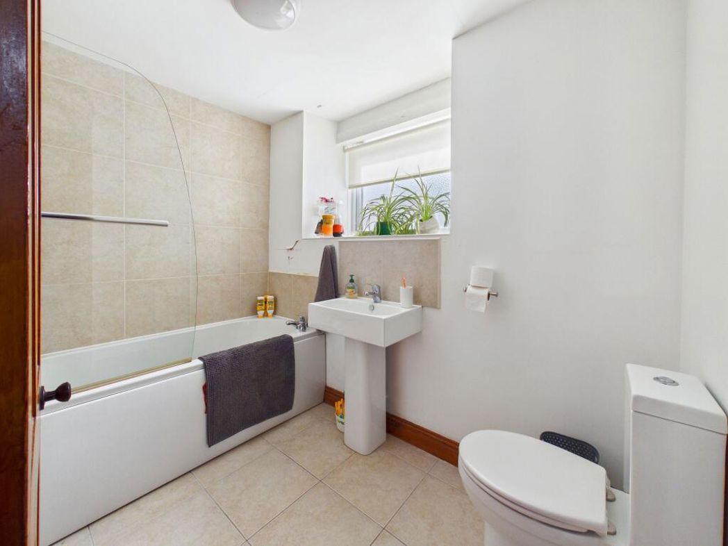 Property image 39 of 60