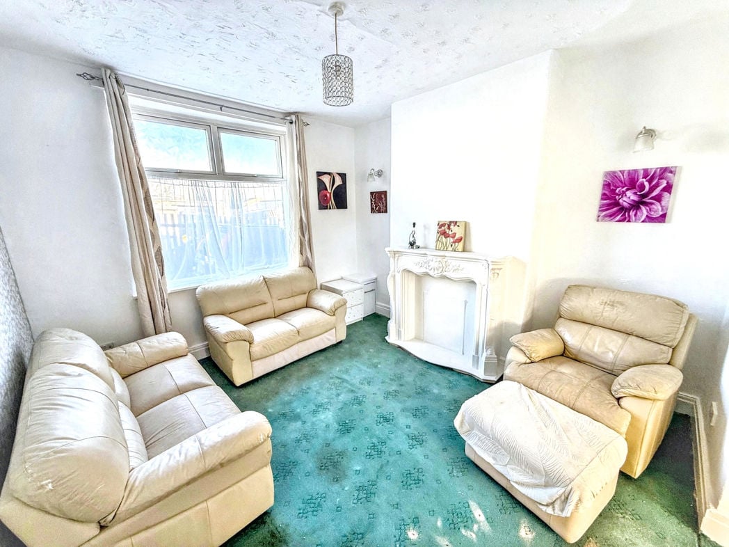 Property image 2 of 14