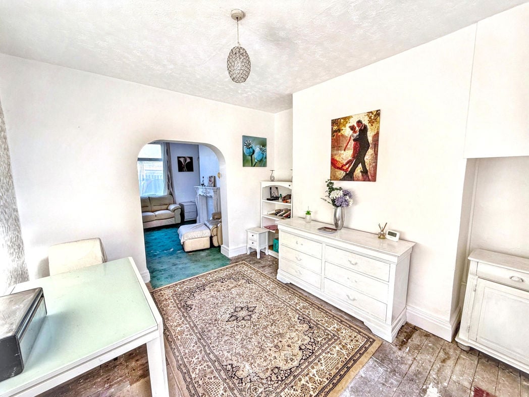 Property image 5 of 14