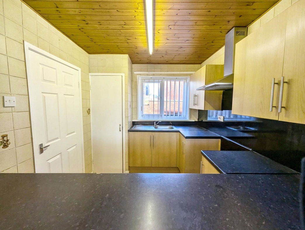 Property image 6 of 17