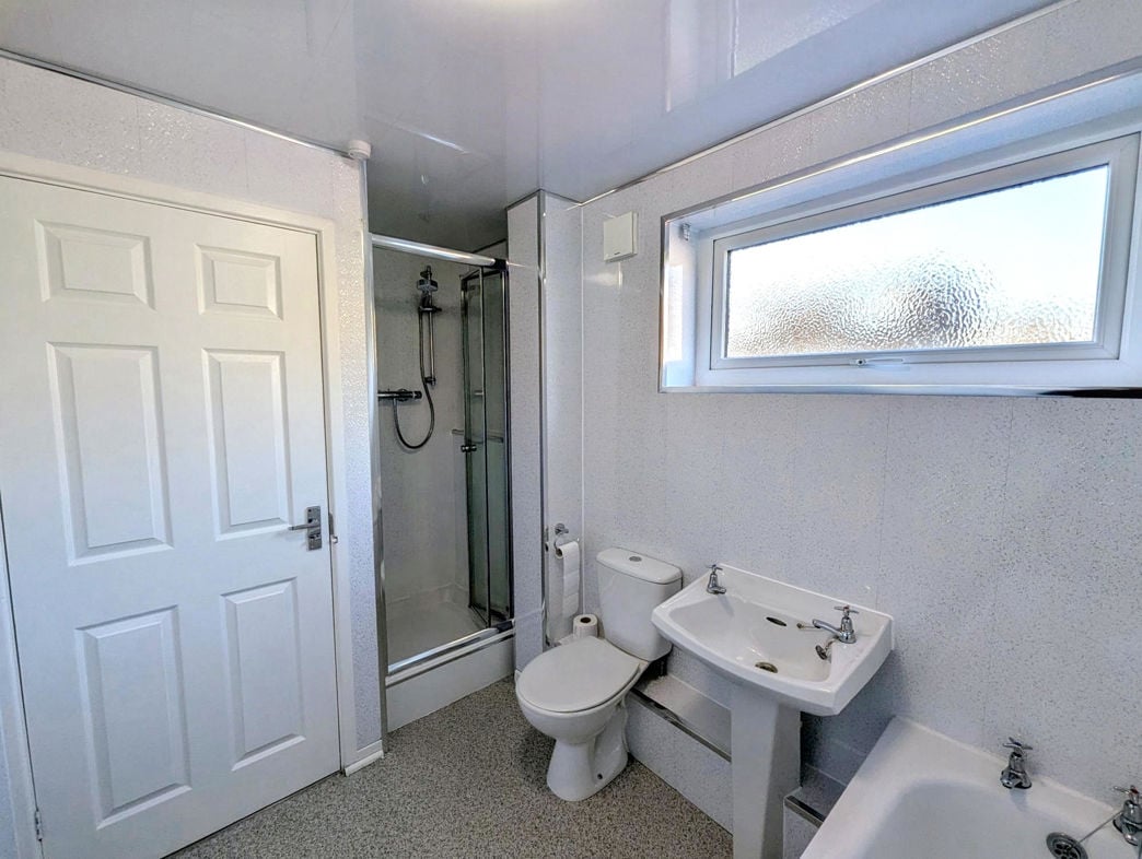 Property image 16 of 17