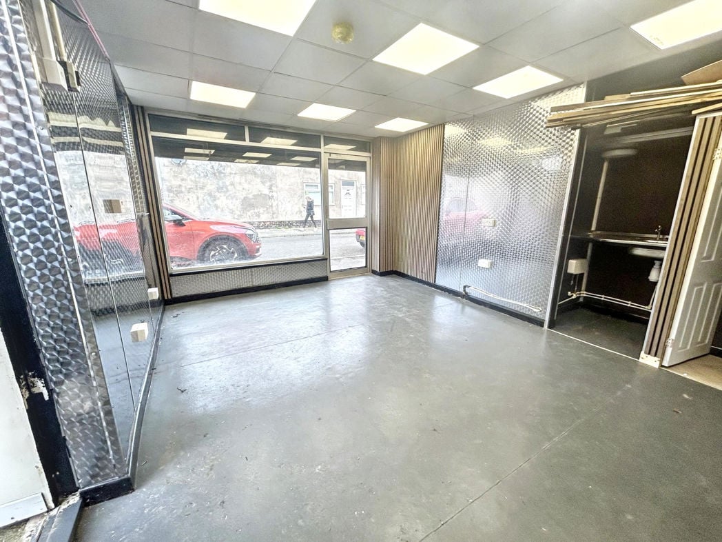 Property image 4 of 8