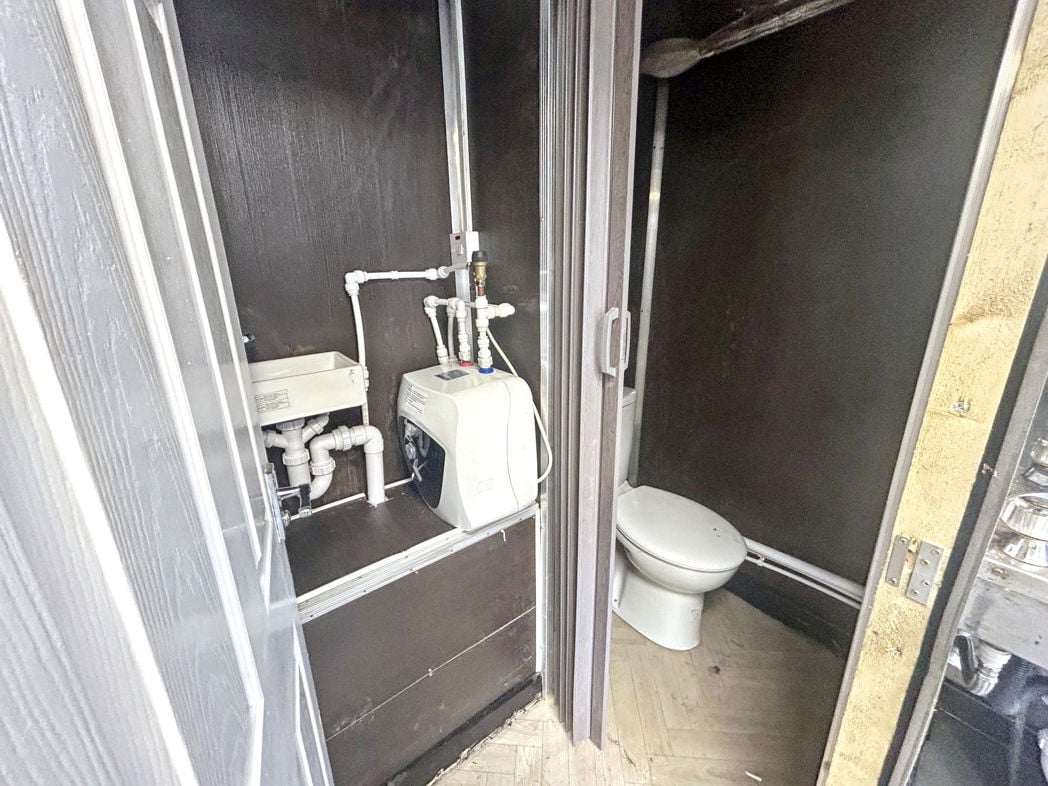 Property image 7 of 8