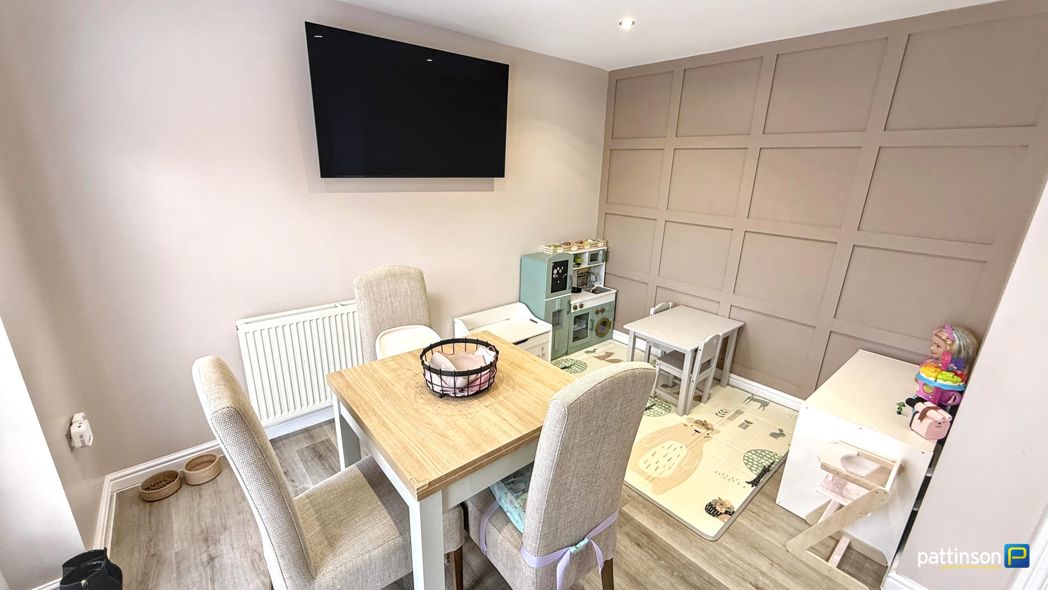 Property image 13 of 31