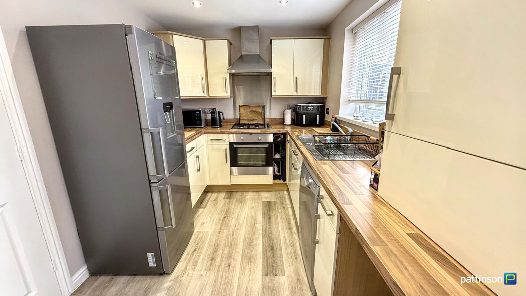 Property image 12 of 31