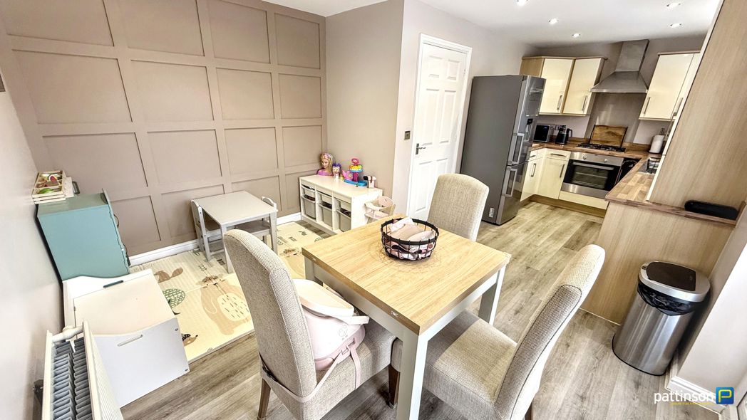 Property image 15 of 31
