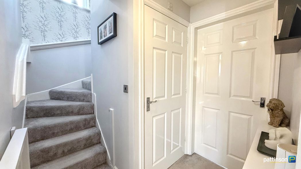 Property image 10 of 31
