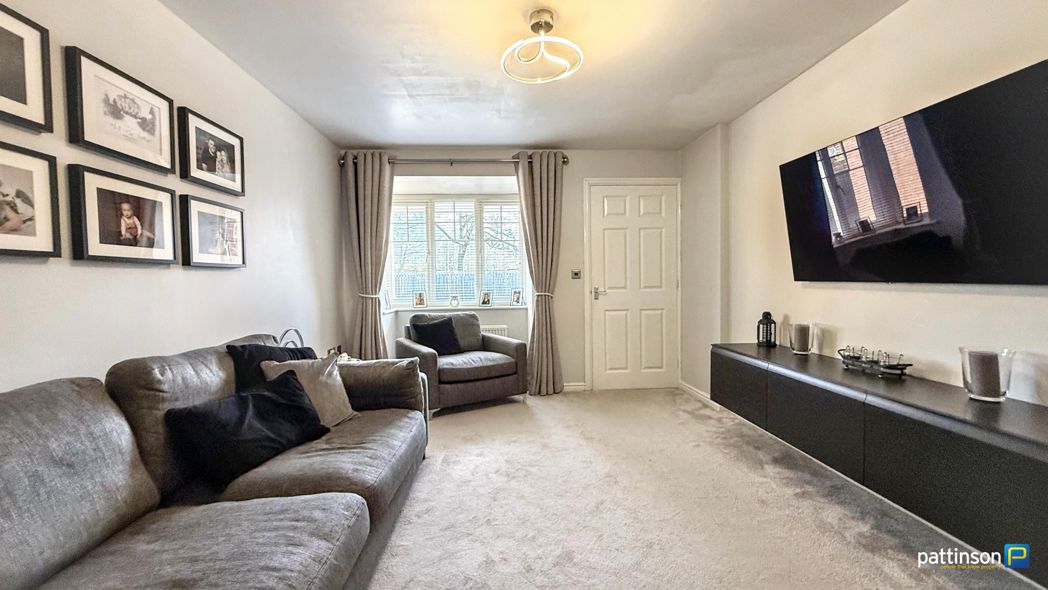 Property image 2 of 31