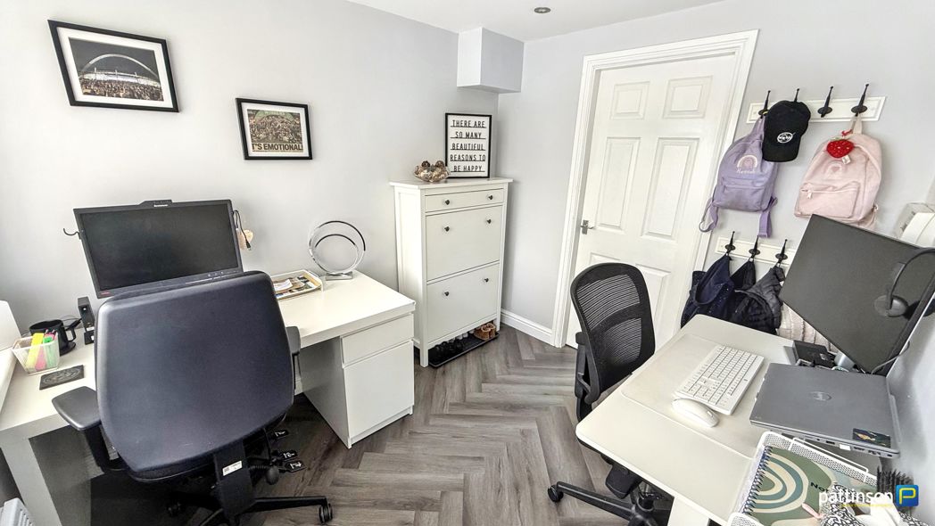 Property image 6 of 31