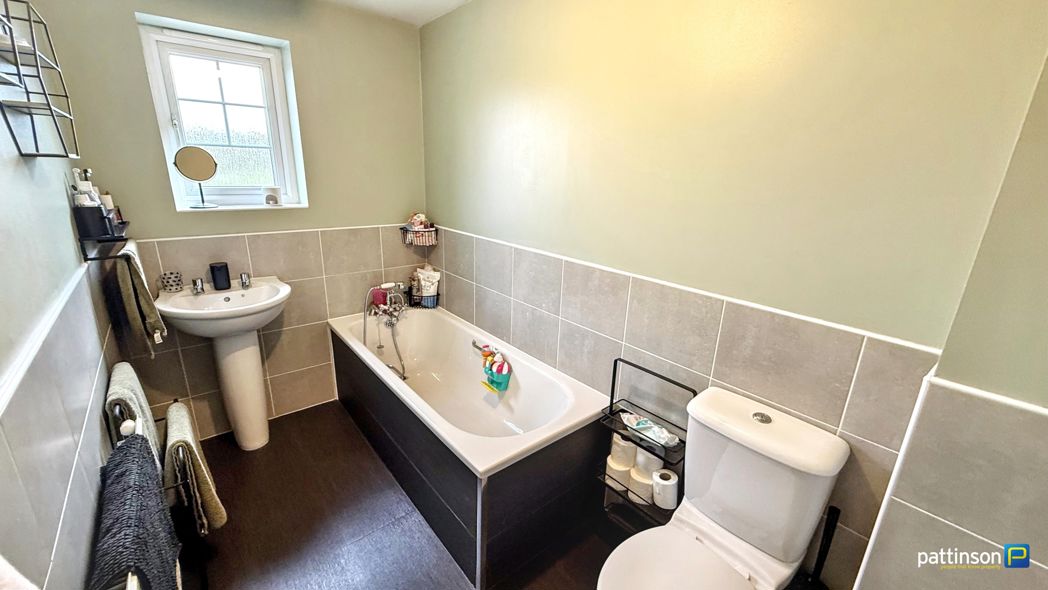 Property image 25 of 31