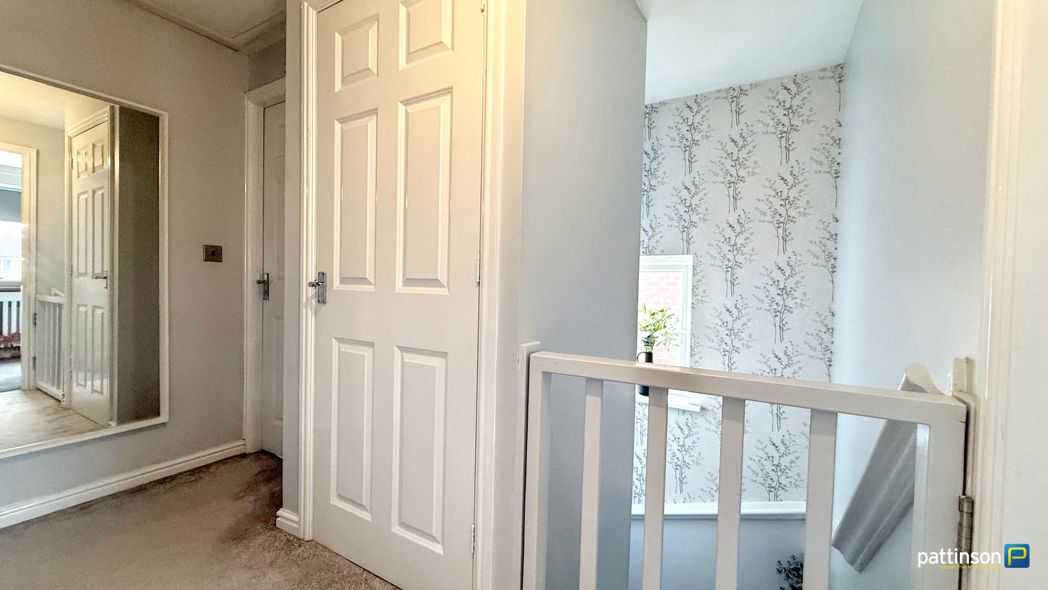 Property image 16 of 31
