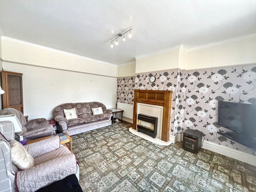 Property image 2 of 10