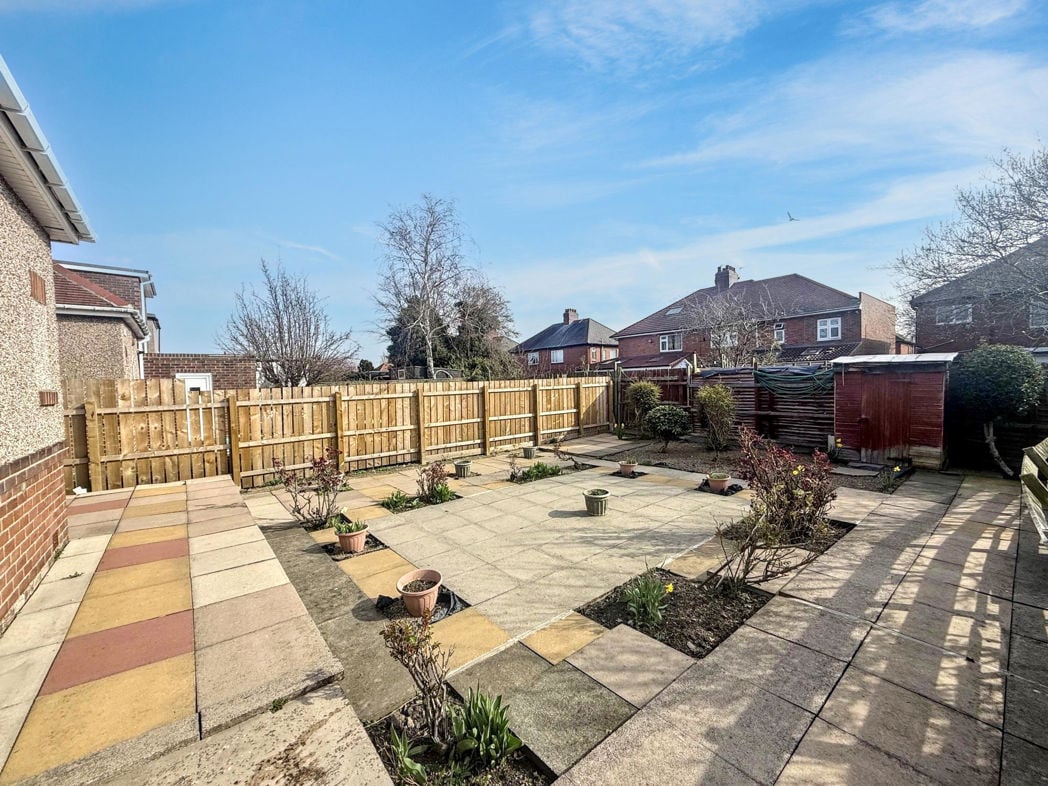 Property image 10 of 10