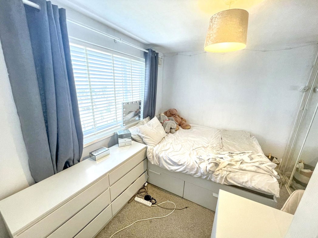Property image 10 of 13