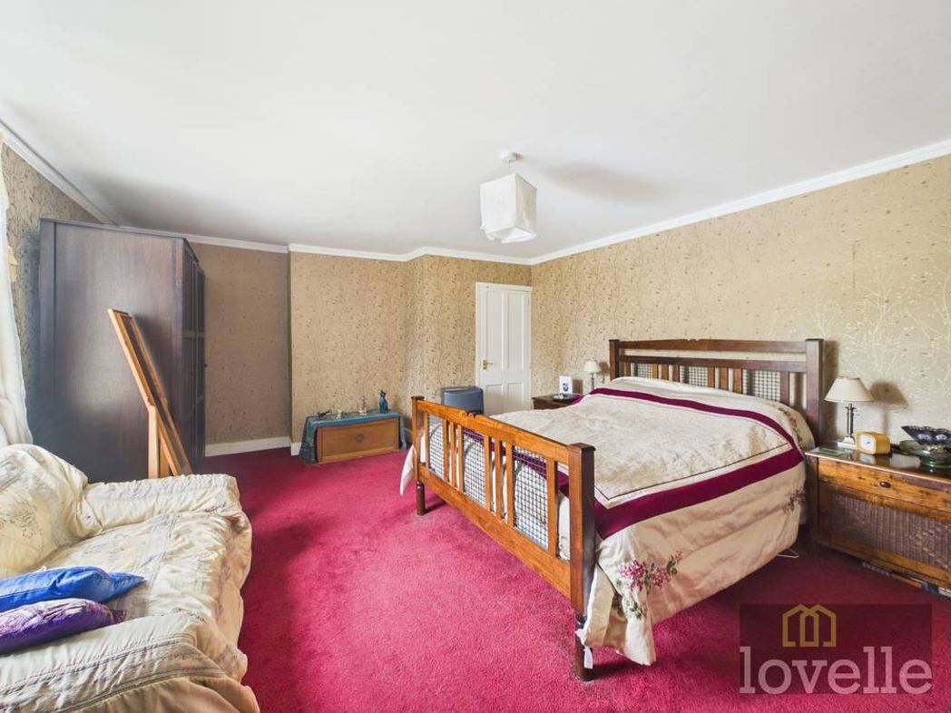 Property image 6 of 18