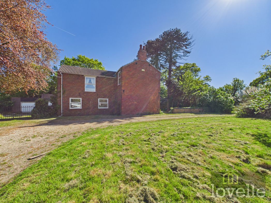 Property image 14 of 18