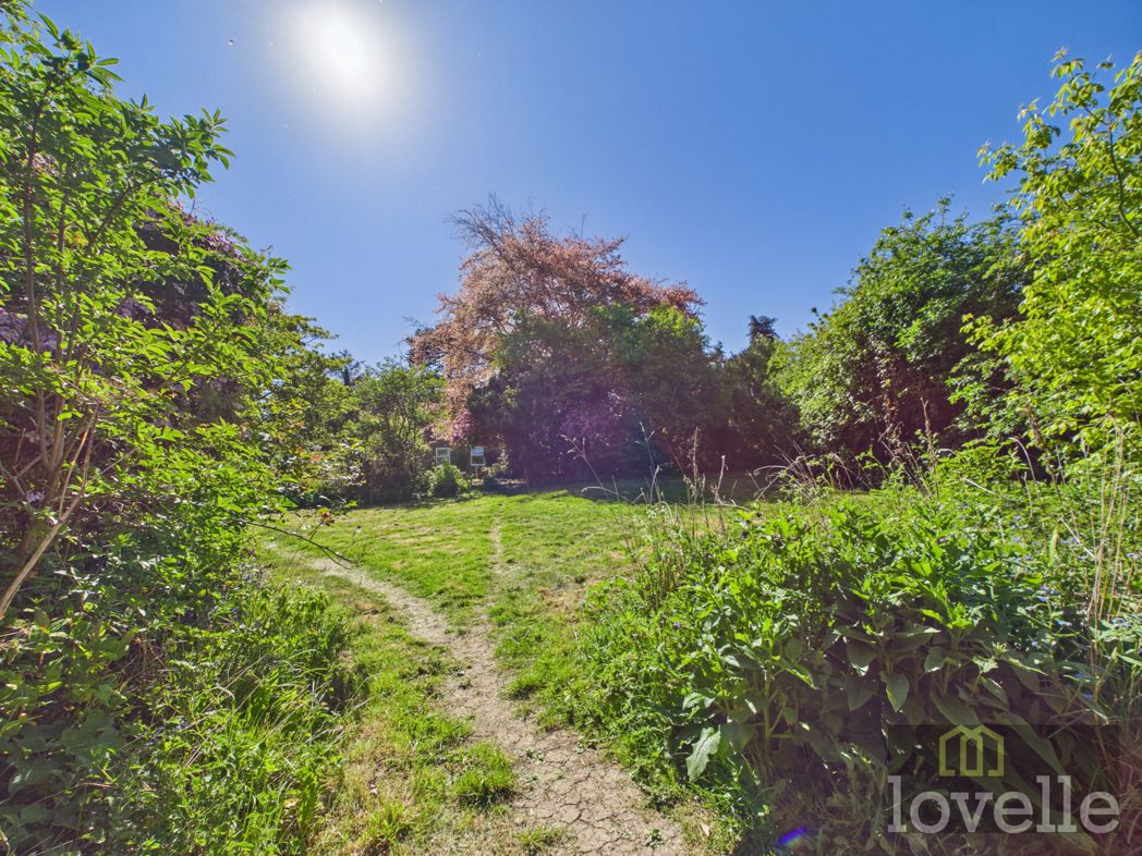 Property image 12 of 18