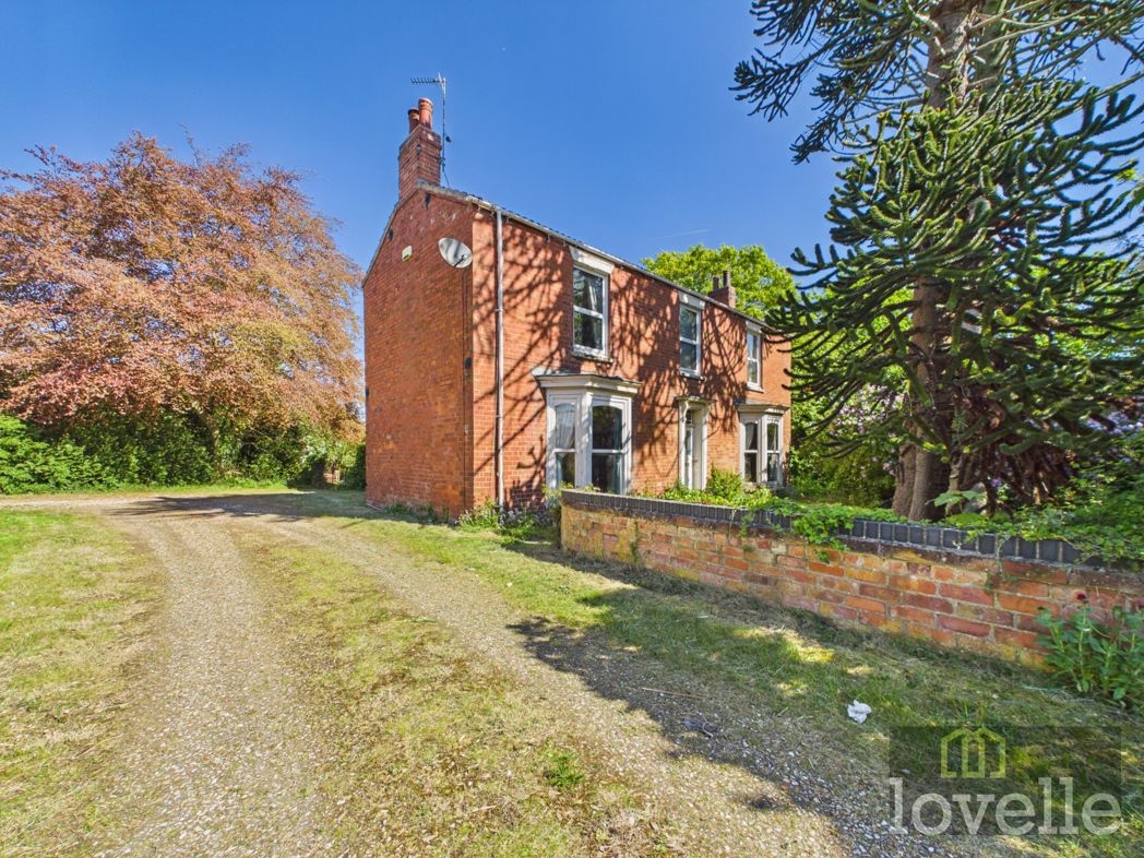 Property image 1 of 18