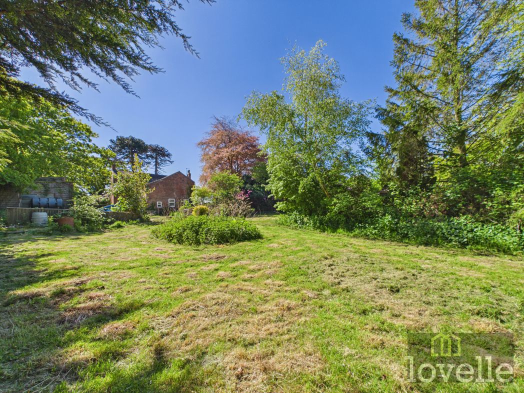 Property image 15 of 18