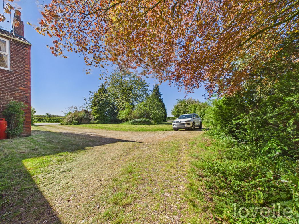 Property image 16 of 18