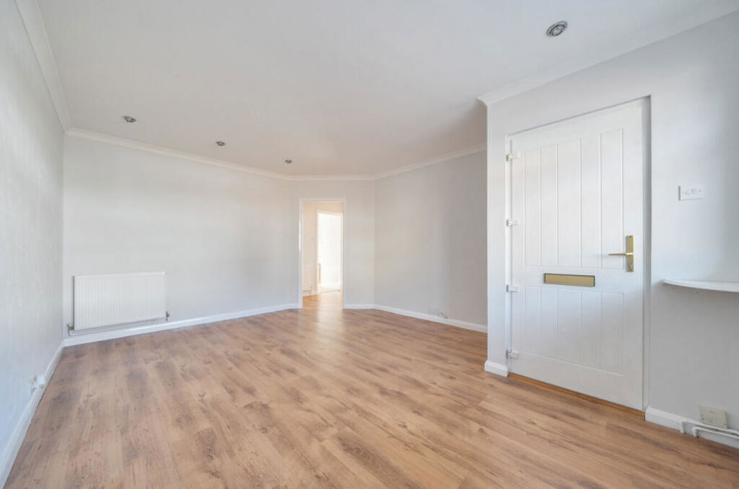 Property image 5 of 13