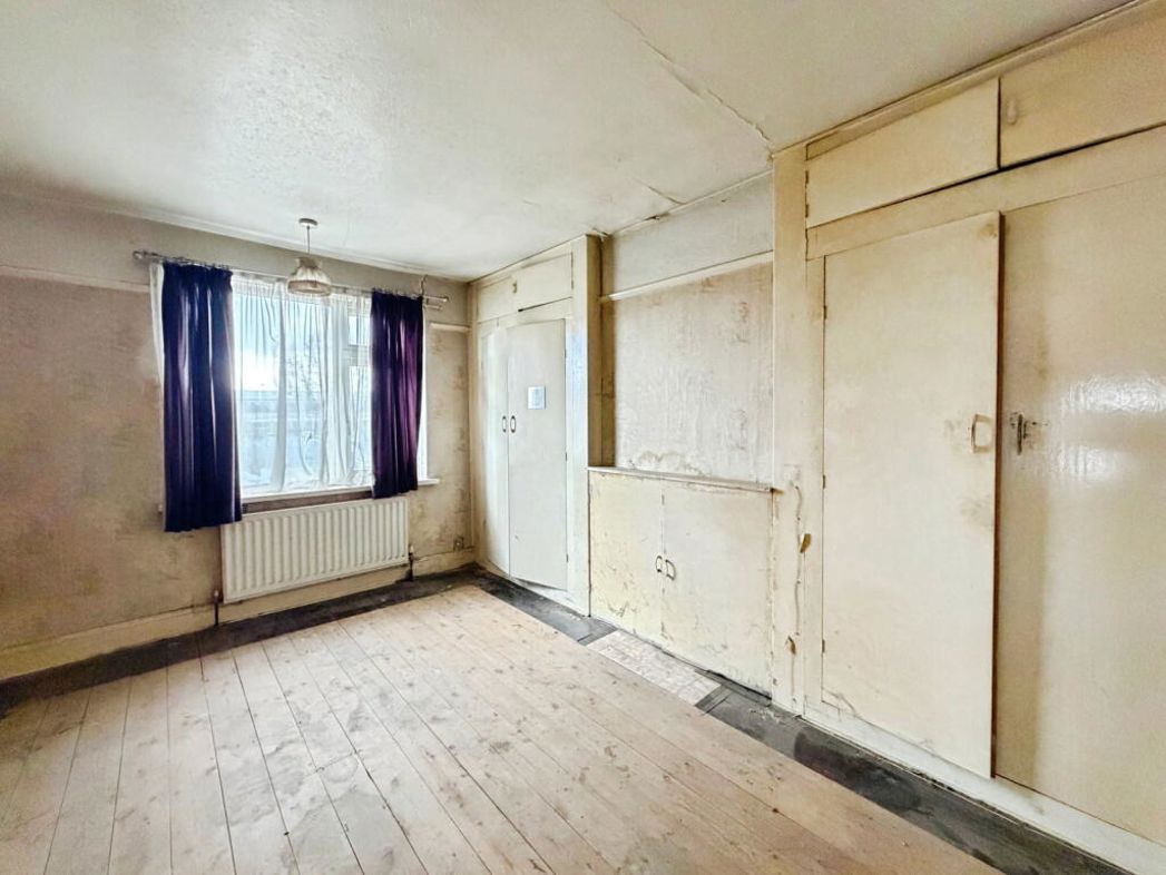 Property image 8 of 17